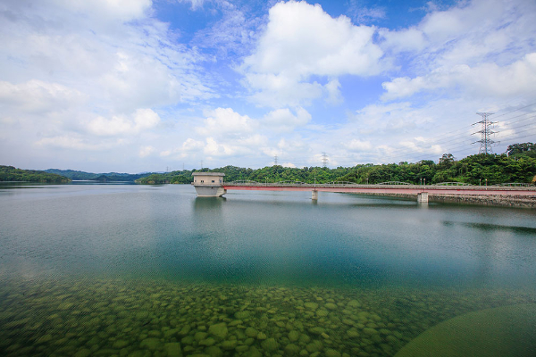 寶山第二水庫周圍有豐富的生態資源與開闊的水庫美景。 (圖／寶山鄉公所，以下同)