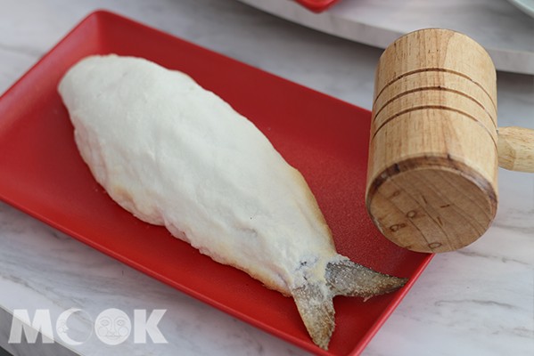 「享鴨」為提供消費者更多樣化的選擇與美食饗宴，推出全新現流午仔魚三吃。