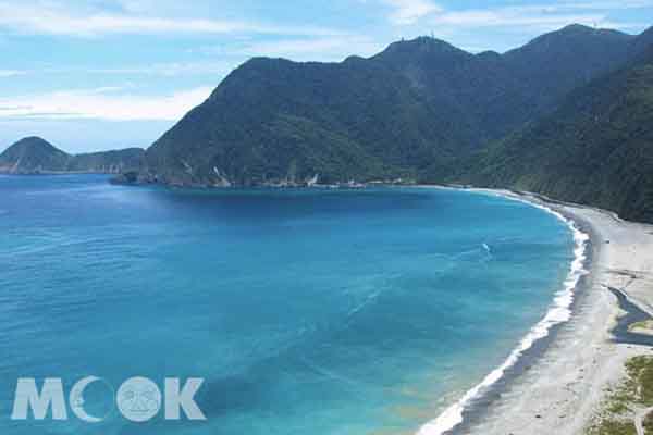 美麗的蔚藍海灣不用到國外台灣就有。 (圖／bb211019)
