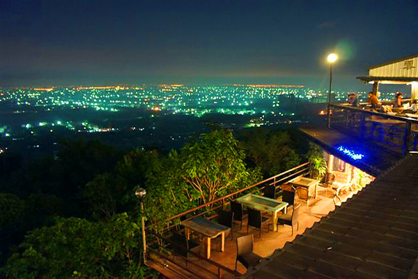 山林夜景玩透阿蓮！一日漫遊小鎮超有趣