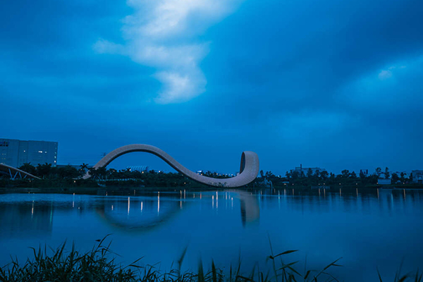 不同天氣迎曦湖的景色也有不同面貌。 (圖／台南觀光旅遊局)