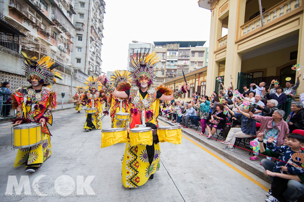 澳門國際幻彩大巡遊熱鬧非凡（圖／澳門旅遊局）