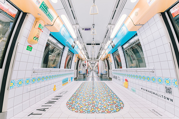 古早味阿嬤家浴室出現在新加坡地鐵。