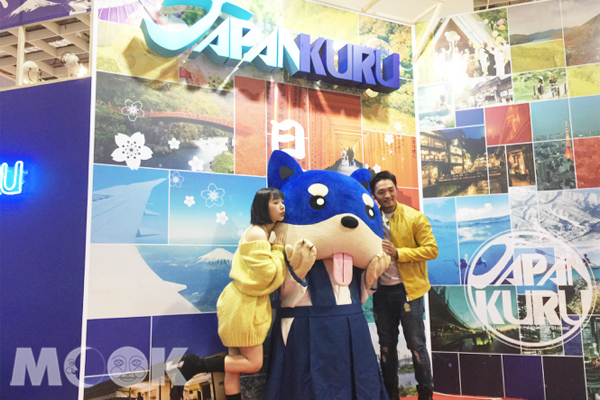 日本藝人夢多擔任JAPANKURU主題館的主持人。 (圖／ITF台北國際旅展，以下同)