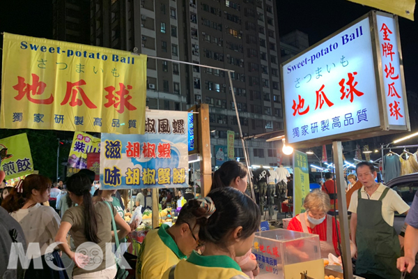 夜市是台灣人與觀光客喜愛造訪的夜間景點。(圖／cheriechang1217，以下同)