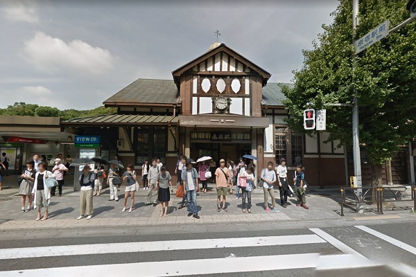 JR原宿車站是東京最古老的木造車站。 (圖/GOOGLE MAP)