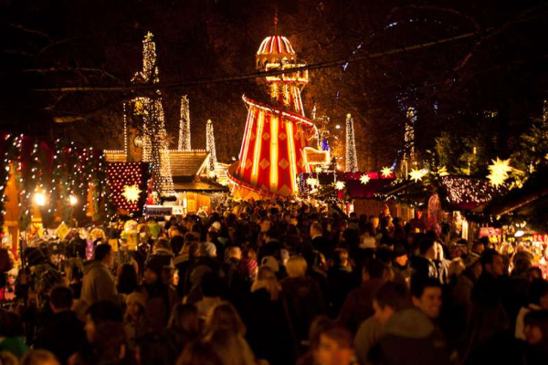 海德公園的耶誕市集非常受到民眾歡迎，開幕總是擠滿人潮。 (圖／Winter Wonderland）