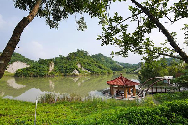 富有特殊地景的牛埔泥岩水土保持教學園區。 (圖／農委會)