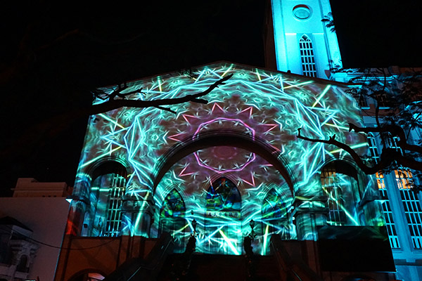 全台最大教堂3D光雕投影秀。