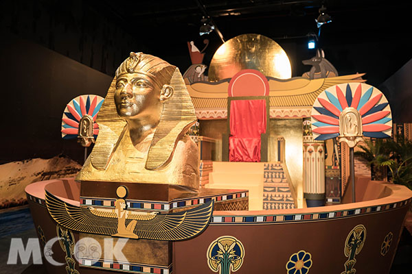 黃金太陽之船。