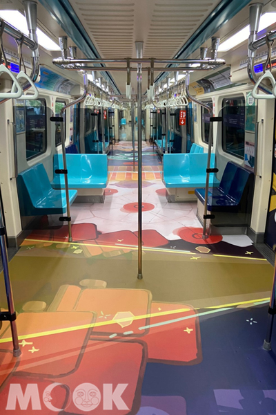 2020台北燈節專屬彩繪列車。
