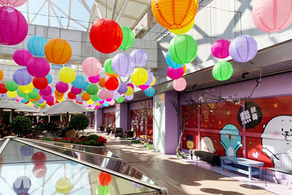 Global Mall燈籠海，成為春節必打卡景點。(圖／環球購物中心)