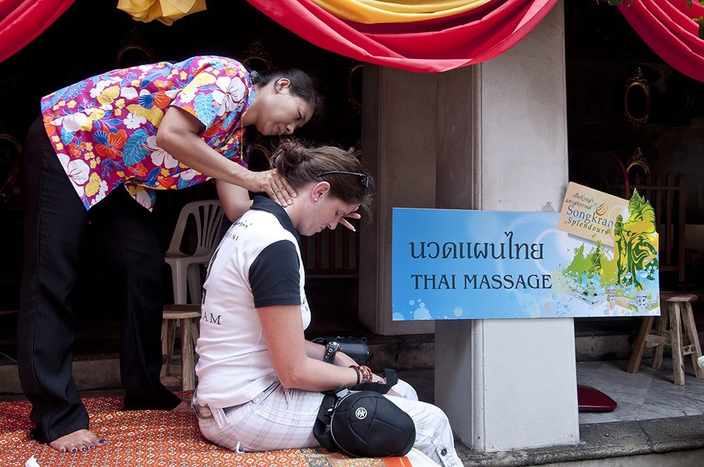 Nuat Thai傳統泰式按摩現今已成為一種創造收入的職業。