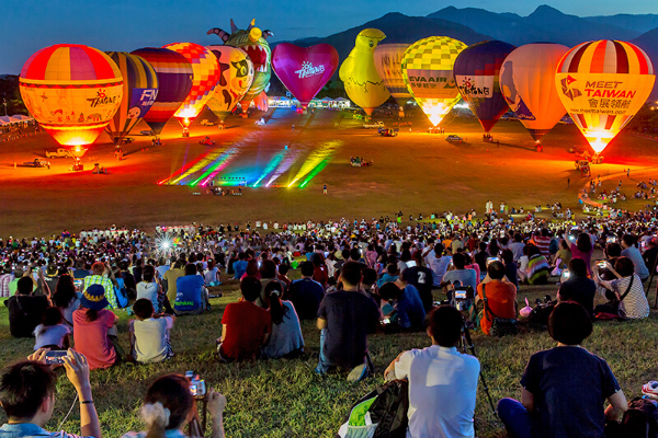 鹿野高台的熱氣球嘉年華為當地重要盛事。 (圖／台東縣政府)