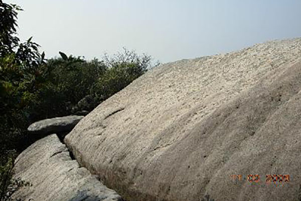 龍船岩。(圖／內湖區公所)
