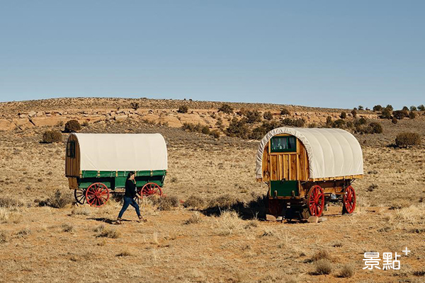 美國亞利桑那州，營地的古式旅行車