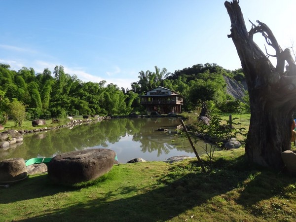 庭園造景讓人感覺真的走入舊時和式建築。（圖／微風山谷民宿）