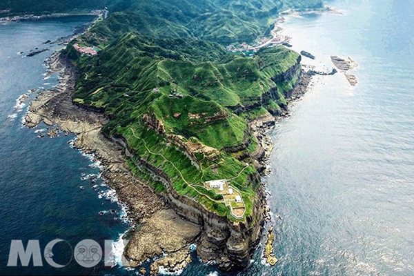 超壯觀的秘境步道能飽覽360度山海美景，風聲、海聲令人心曠神怡。 (圖／aisha_kuo)