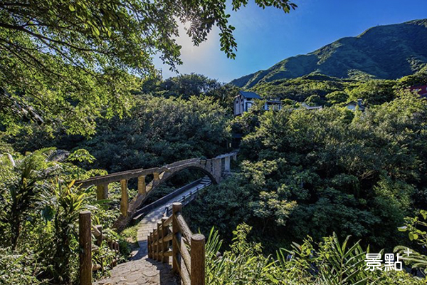 神秘水圳古橋絕景！走入山林秘境拍美照