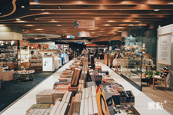 信義誠品店成為了誠品全新的24小時書店。 (圖／景點家廖維仁)