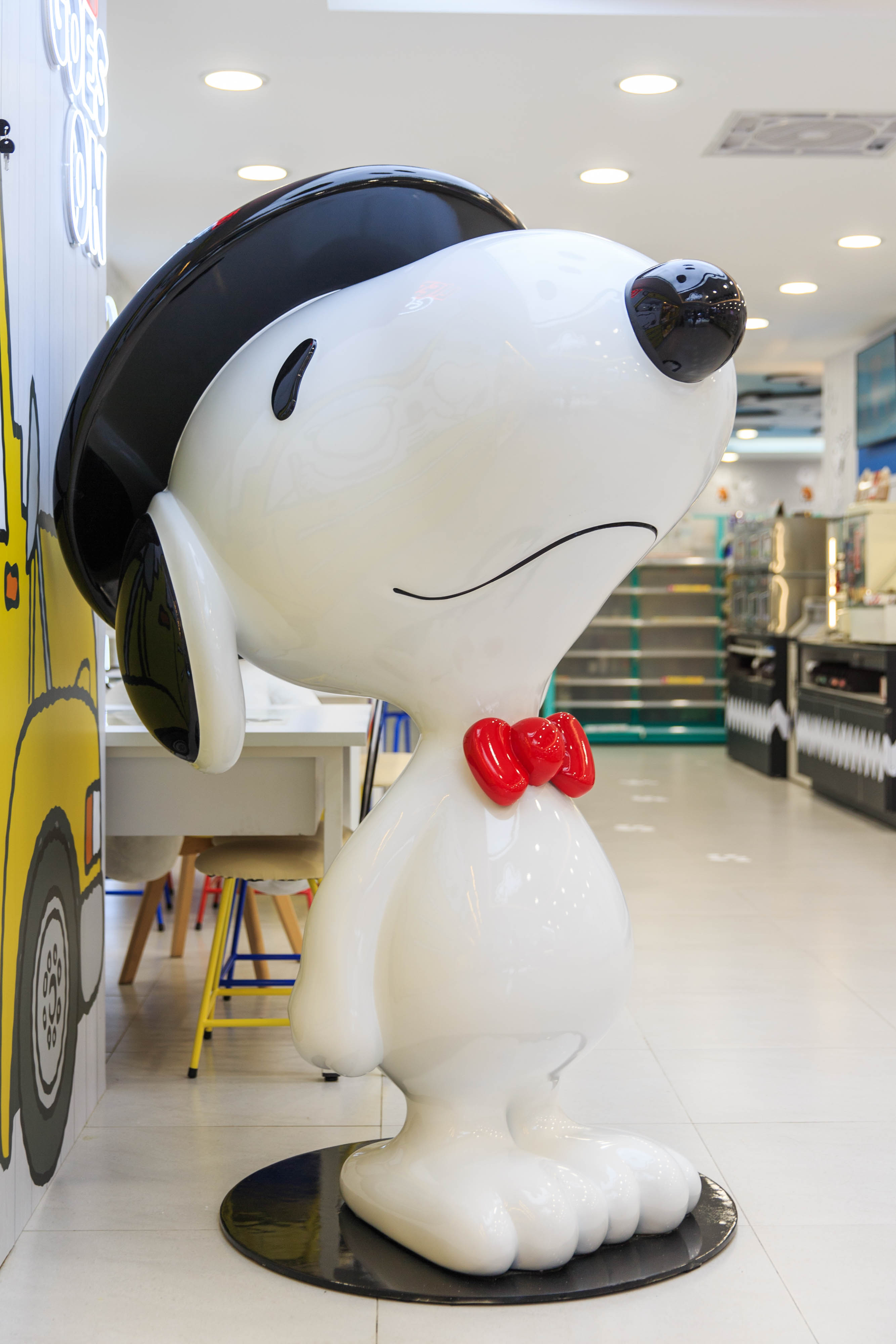 175公分SNOOPY FRP公仔。