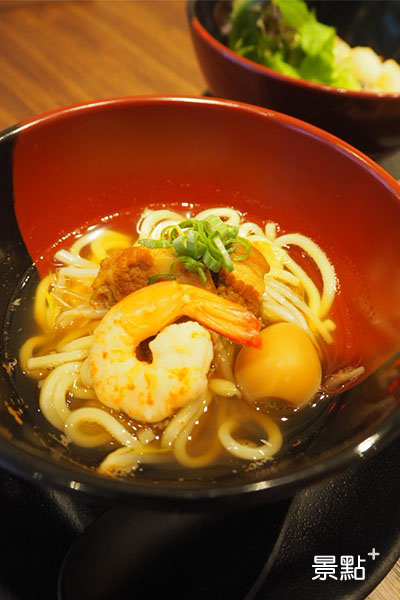 日系義大利料理JAPOLI進駐和苑花園飯店，提供台式、日式料理，並主打蔬食與健康美味菜色。