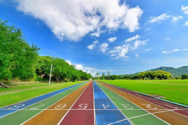 石岡熱氣球嘉年華舉辦場地土牛運動公園繽紛跑道。（圖／台中市政府）