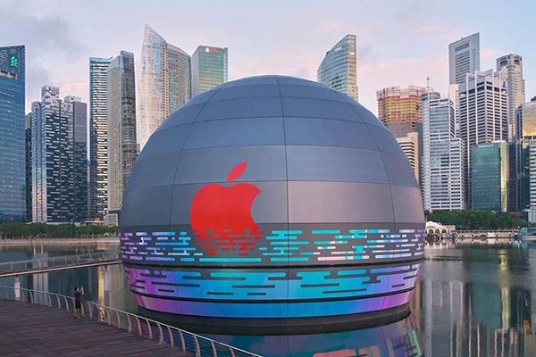蘋果水上直營店位在新加坡濱海灣金沙