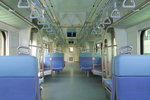 EMU900型通勤電聯車被外界喻為史上最美的區間車 (圖／台鐵局)