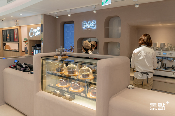 全新的BAC全台首家巧克力體驗店，選址在台北SOGO忠孝館B1美食區中。