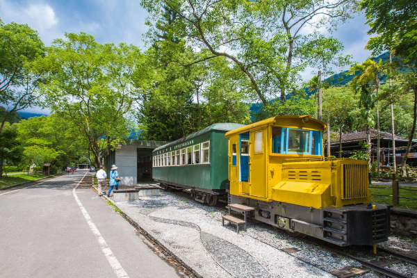林田山林業文化園區內的列車一景。