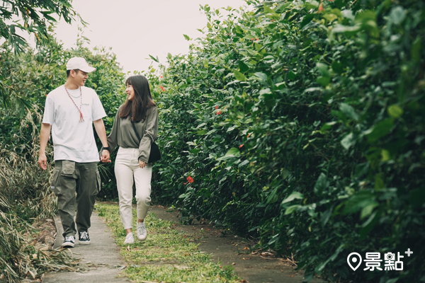 旗竿湖農場有著綠竹筍農地，也有植栽包圍的步道，適合悠閒散步。