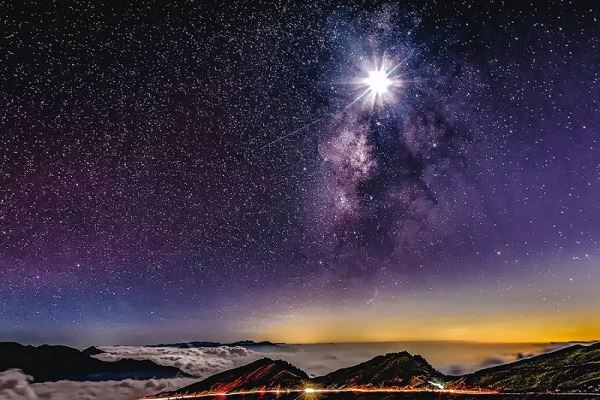 合歡山鳶峰觀星平是台全國第一座觀星友善平台，適合觀星。 (圖／南投縣政府)