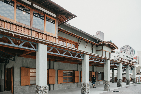 逍遙園以西式建材建構傳統日式木屋的空間構造，在現存日式老宅中顯得獨樹一格。
