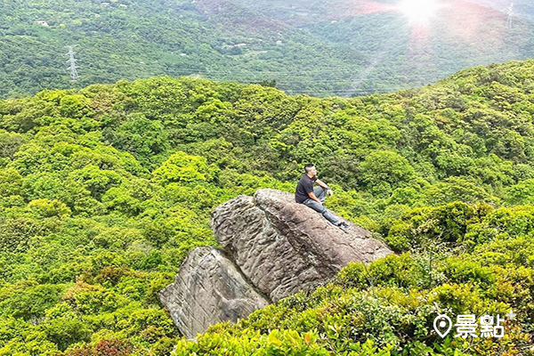 奇岩IG打卡熱點！新山夢湖登山步道秘境絕景