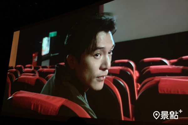 邱澤在宣傳影片中有在電影院看電影的畫面。