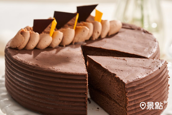 【饗食天堂】70%巧克力蛋糕（蛋糕僅供外帶自取不外送）。
