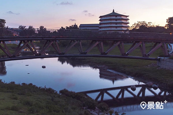 竹溪左岸恍若來到日本鴨川。