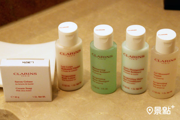 行政套房內備品選用源自法國的知名美膚保養品牌「Clarins克蘭詩」。
