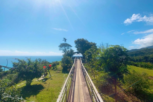 可在低海拔山區遠眺壯麗太平洋 (圖／星龍花園)