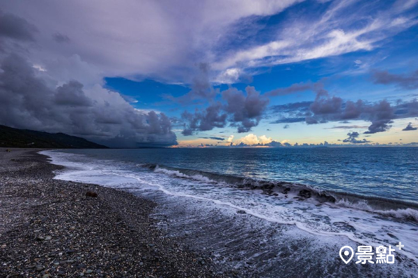 蔚藍的太平洋當作背景，遊客可以輕鬆拍出明信片美照。