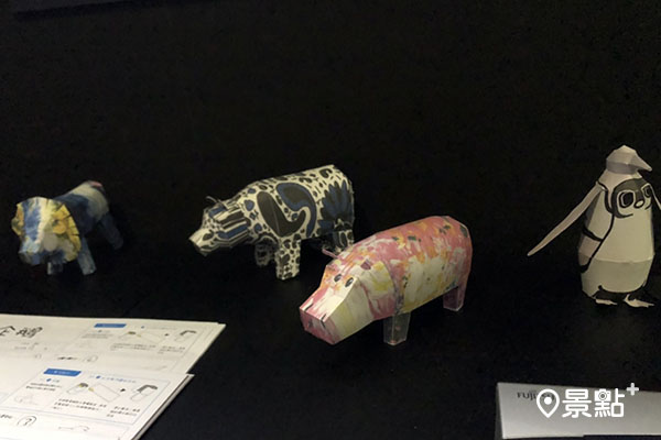 組裝好的3D立體彩繪動物。