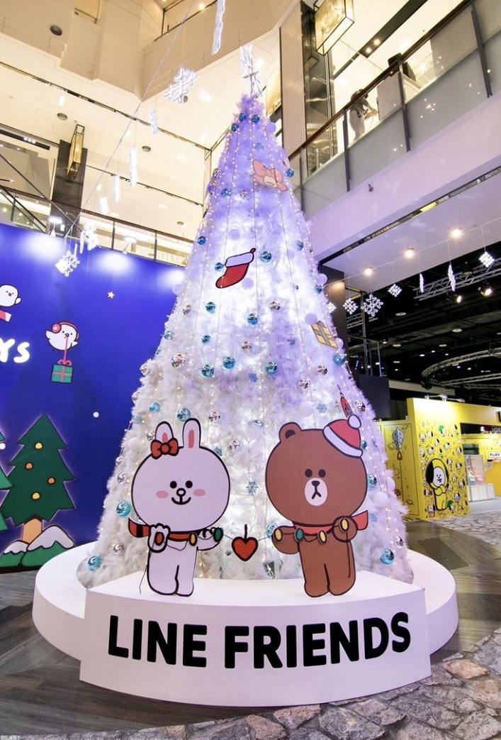 台茂購物中心Line Friends聖誕樹。