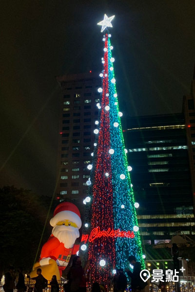 「竹筍」變身「邁向幸福之樹」是全台最高聖誕樹。