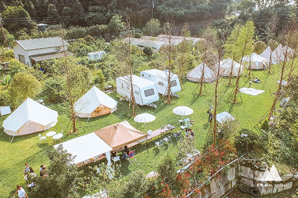 山美學有帳篷和露營車可以選擇。 (圖／山美學)