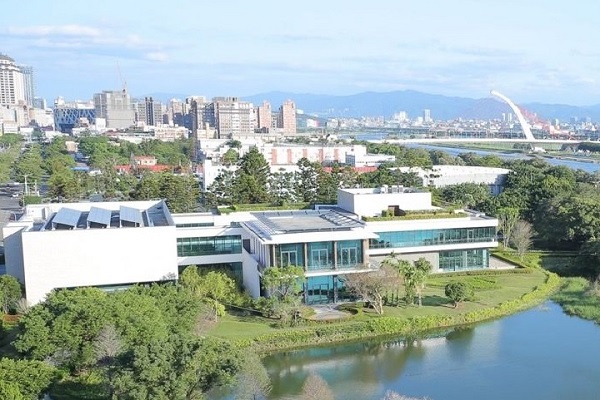 圖書館人文新地標！總統故居活化經國七海文化園區