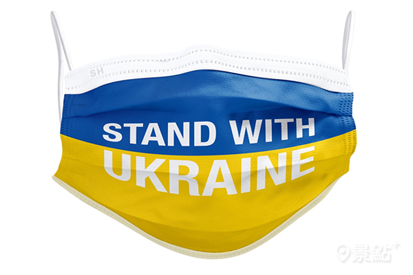 Stand With Ukraine口罩共兩款，各10入/盒，售價269元