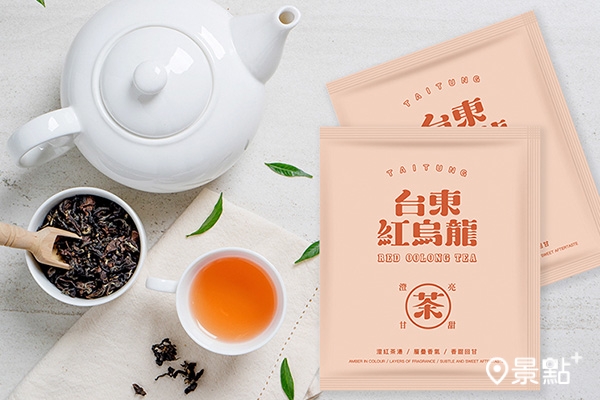 台東縣政府全新推出紅烏龍茶，春日號的旅客搶先品茗
