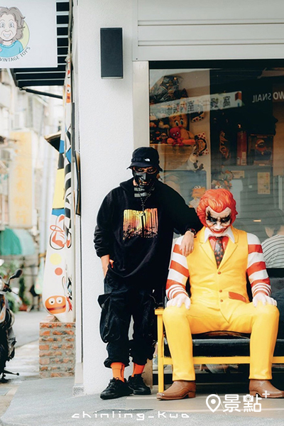 黑化成2008年黑暗騎士Joker的麥當勞叔叔。(圖／chinling_kuo，下同)