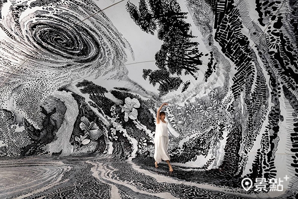 國際藝術家大岩奧斯卡Oscar Oiwa至屏東展出《眠夢》感光浮游特展。（圖／屏東縣政府，以下同）
